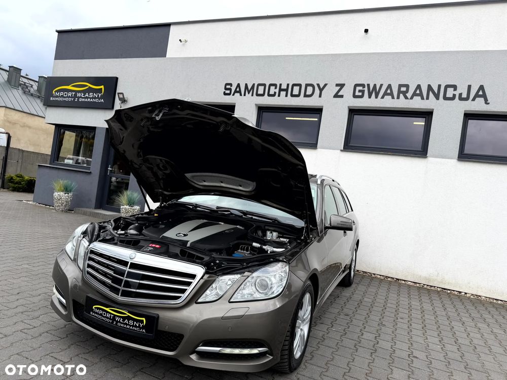 Mercedes-Benz Klasa E 350 CDI DPF BlueEFFICIENCY 7G-TRONIC Avantgarde - 25