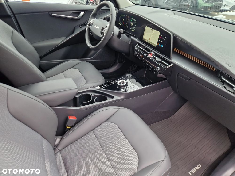 Kia Niro 1.6 GDI Hybrid L - 17
