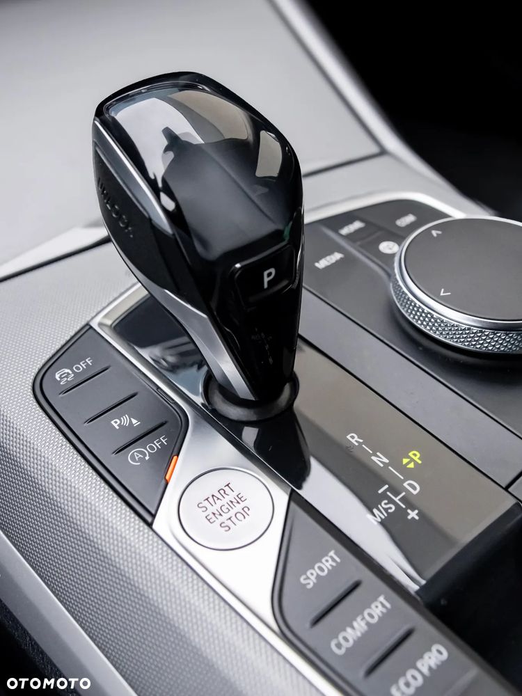 BMW Seria 3 318d M Sport - 20