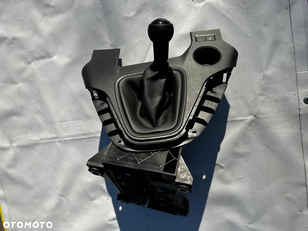 Lewarek Zmiany Biegów Gałka Wybierak Opel Combo E Citroen Berlingo IV Partner IV 9814652680 - 1