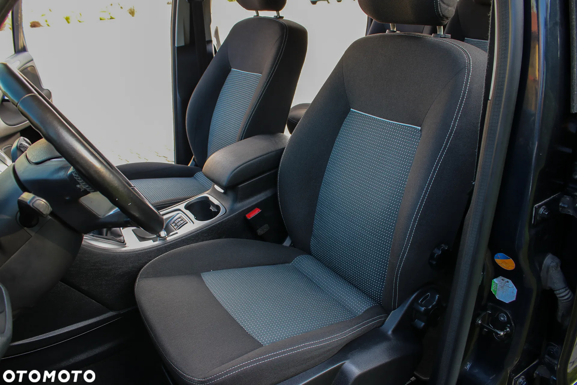 Ford Galaxy 2.0 Concept - 32