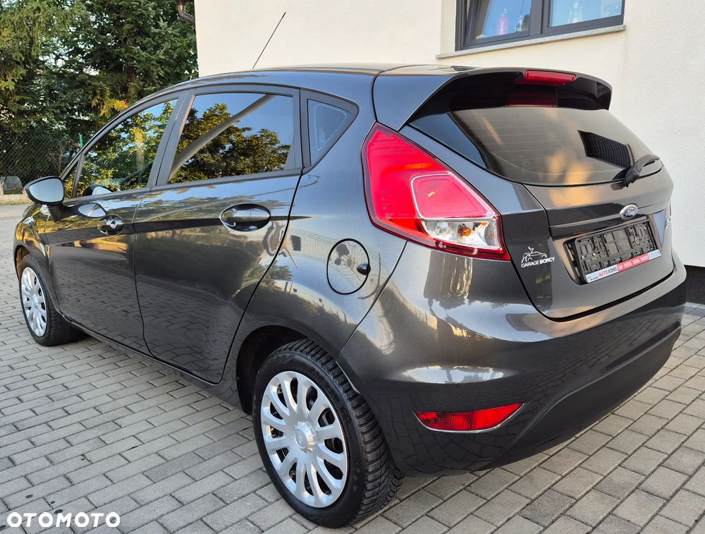 Ford Fiesta - 9