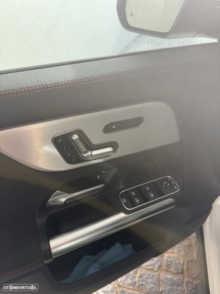 Mercedes-Benz GLA 200 AMG Line - 10