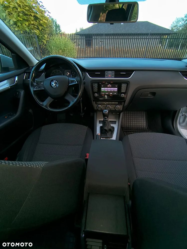 Skoda Octavia 1.4 TSI Ambition - 8