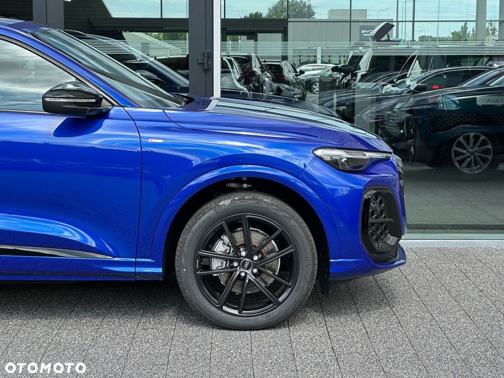 Audi Q5 Sportback - 6