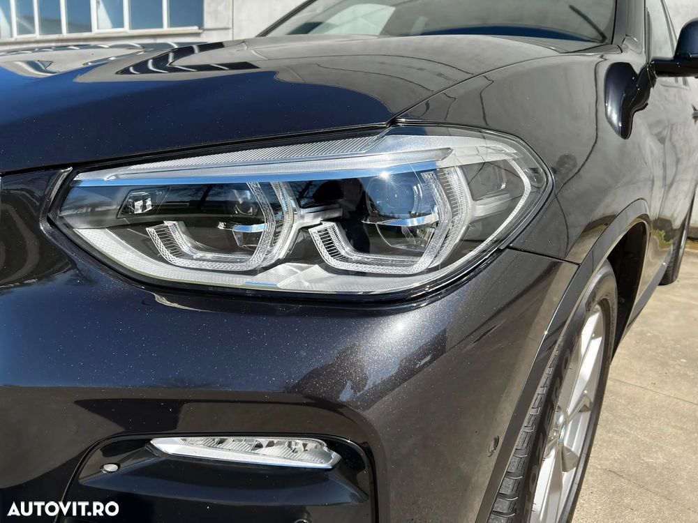BMW X3 xDrive20i Aut. Luxury Line - 12