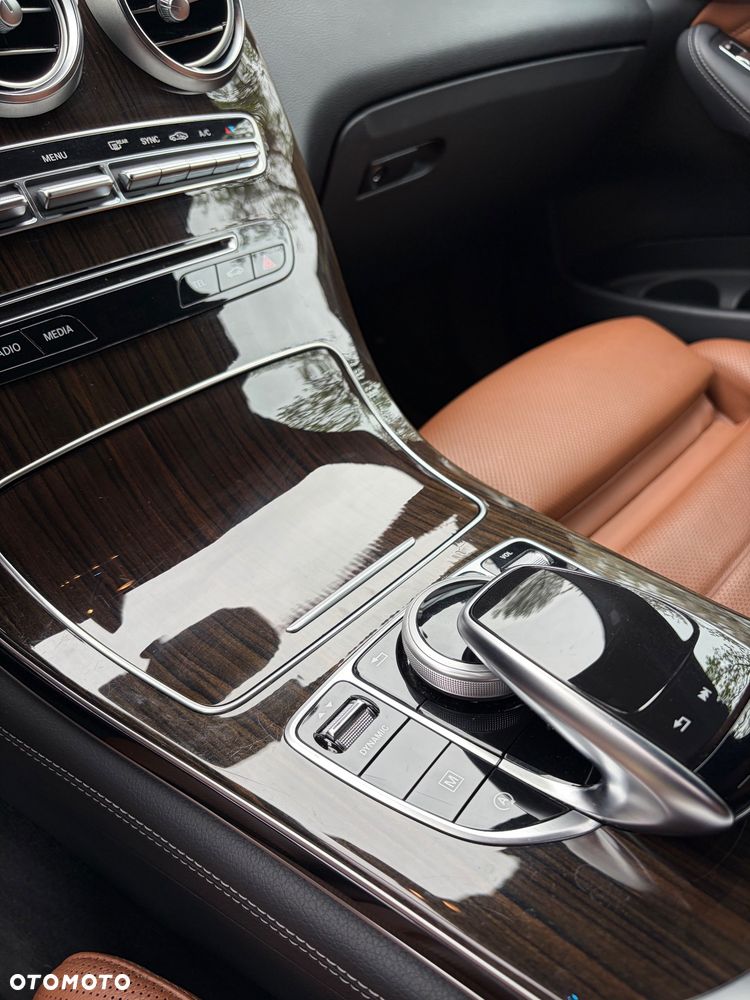 Mercedes-Benz GLC 300 4Matic 9G-TRONIC - 17