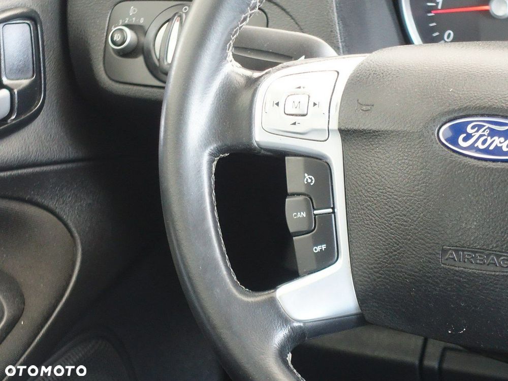 Ford S-Max - 26