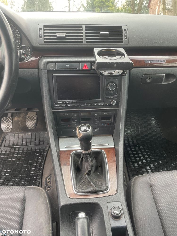 Audi A4 Avant 1.9 TDI Quattro - 12