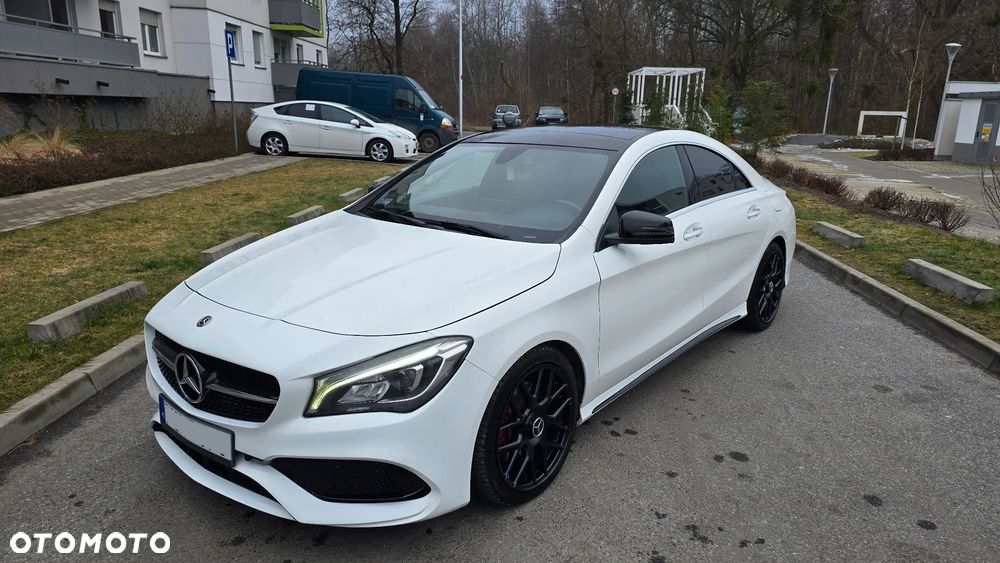 Mercedes-Benz CLA 250 4Matic 7G-DCT AMG Line - 11