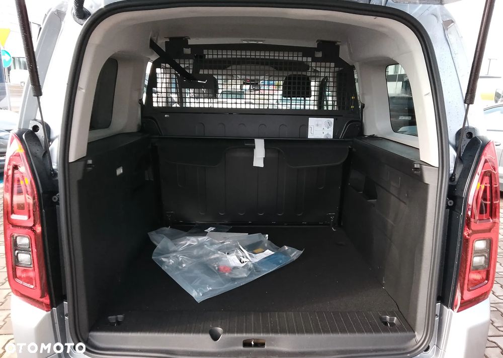 Opel Combo XL 1.5 BlueHDi S&S GS EAT8 - 12