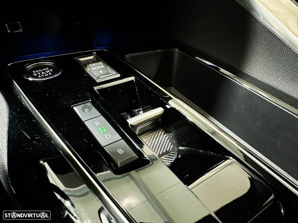 Peugeot 3008 1.6 Hybrid GT Pack e-EAT8 - 60