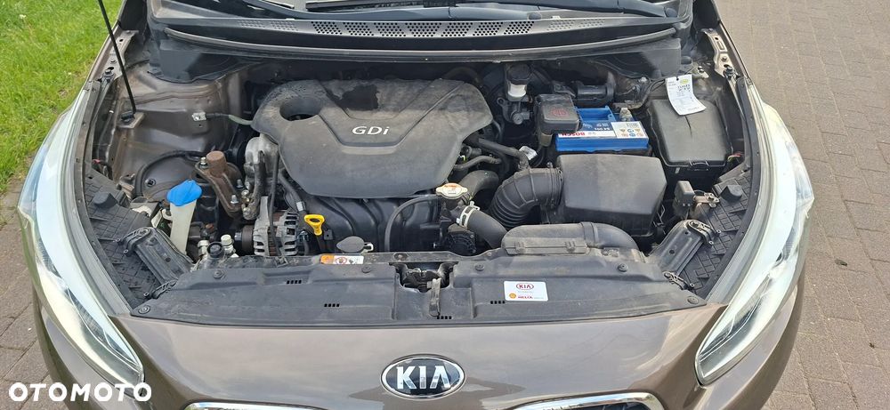 Kia Ceed 1.6 GDI Vision - 30