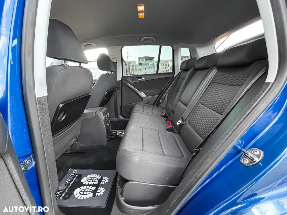 Volkswagen Tiguan - 9
