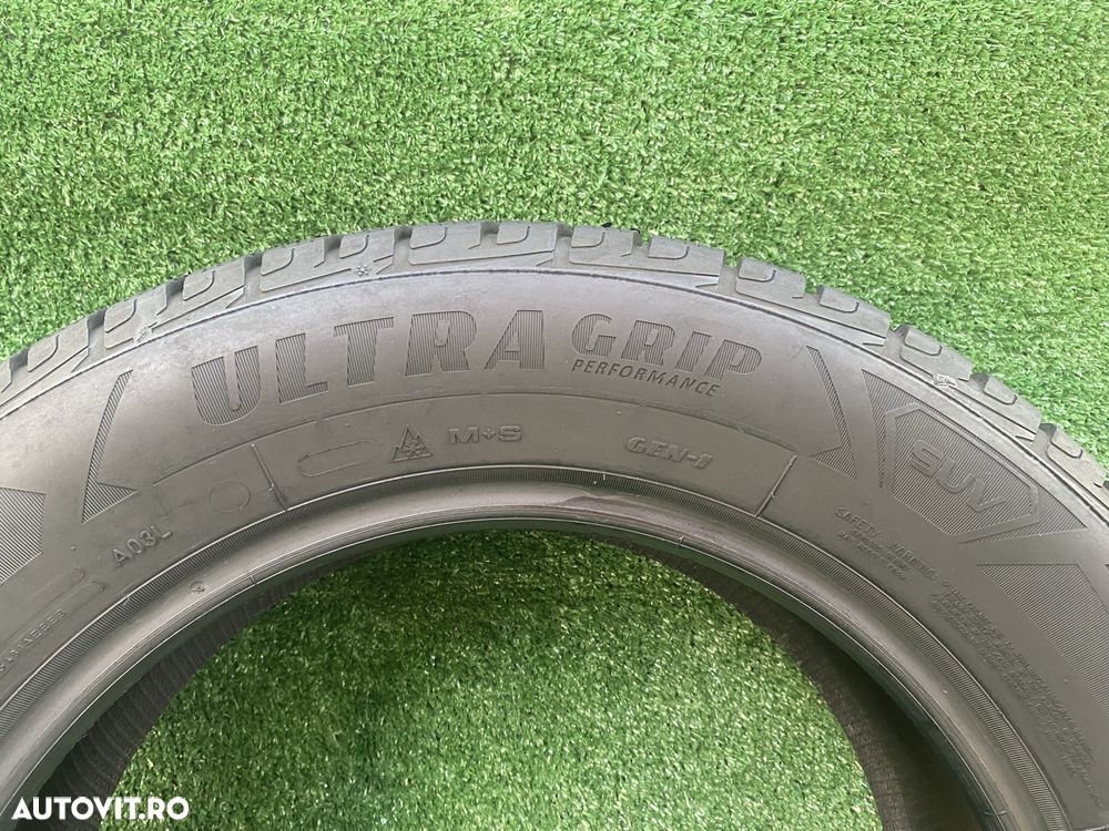 Set 4 anvelope iarna 215 65 R17 99V Good Year Ultra Grip Performance - 4