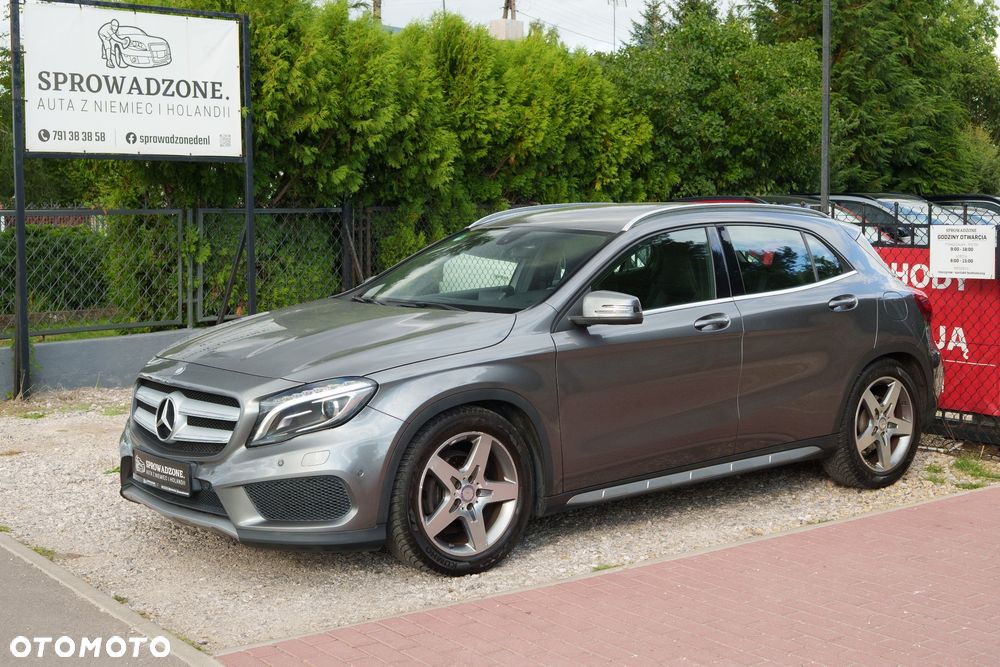 Mercedes-Benz GLA 180 7G-DCT AMG Line - 2