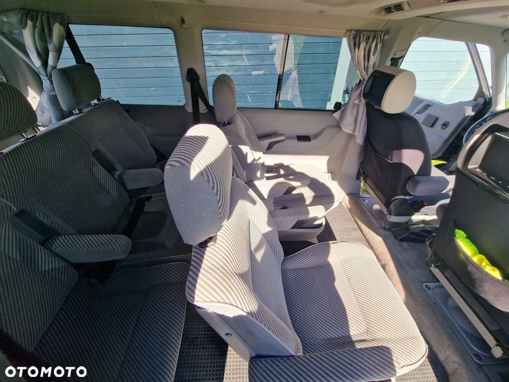 Volkswagen Caravelle GL - 25