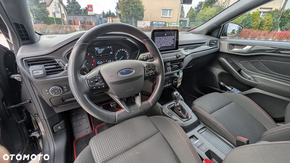 Ford Focus - 10