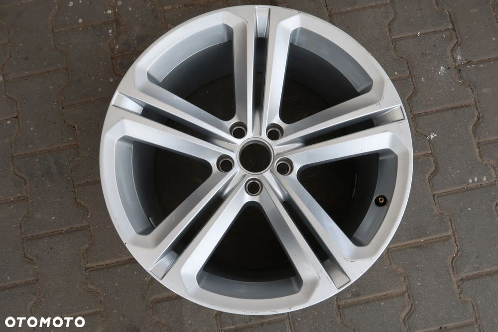 005 Felga VW Tiguan 5N0601025T 9x19et33 - 1