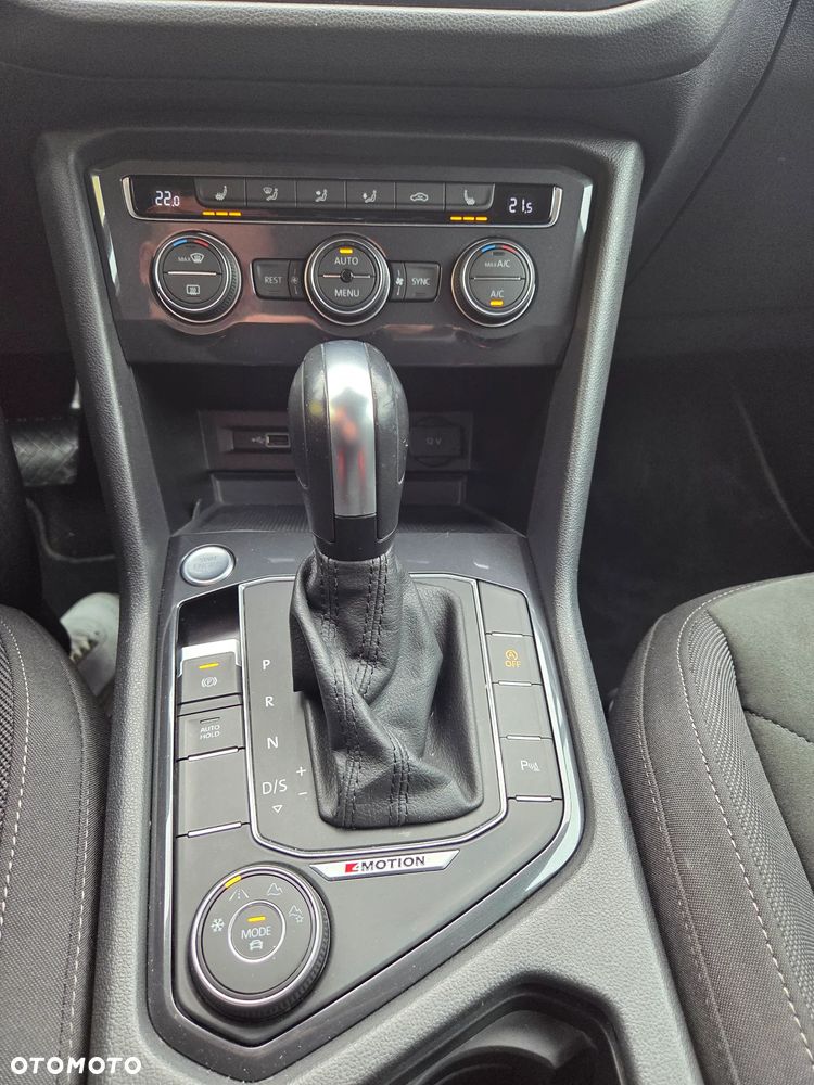 Volkswagen Tiguan Allspace 2.0 TSI 4Mot Highline DSG - 29