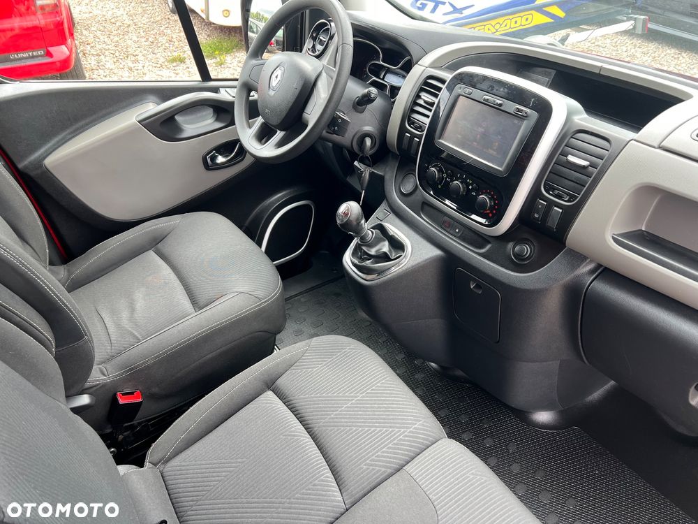 Renault Trafic - 22