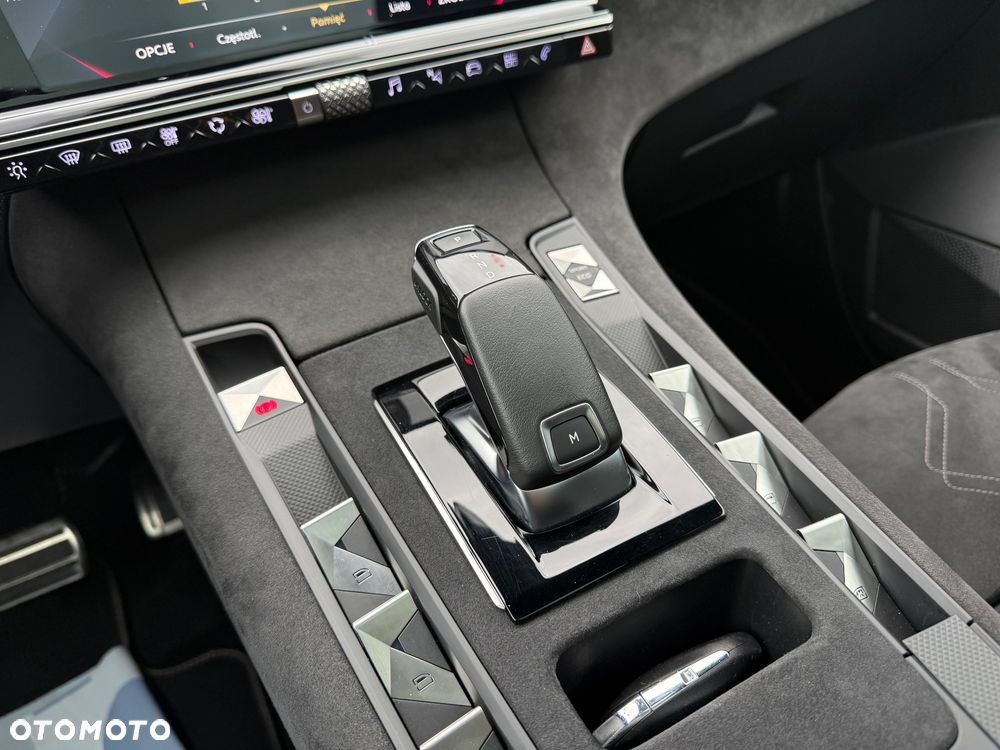 DS Automobiles DS 7 Crossback 1.6 PureTech Performance Line + - 19