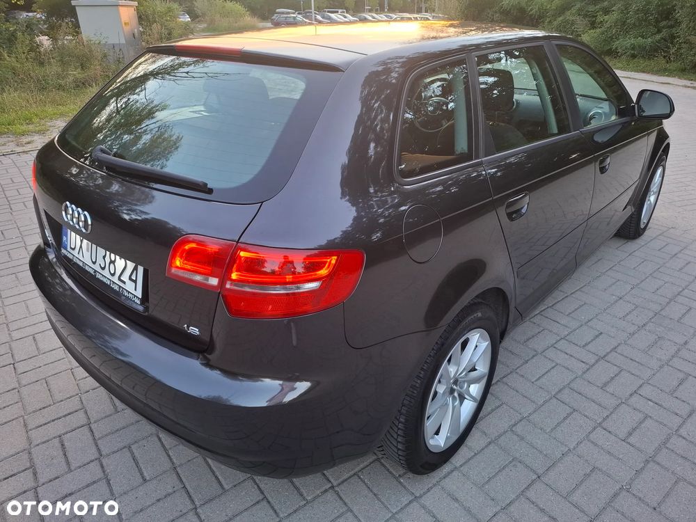 Audi A3 Sportback 1.6 Ambiente - 6