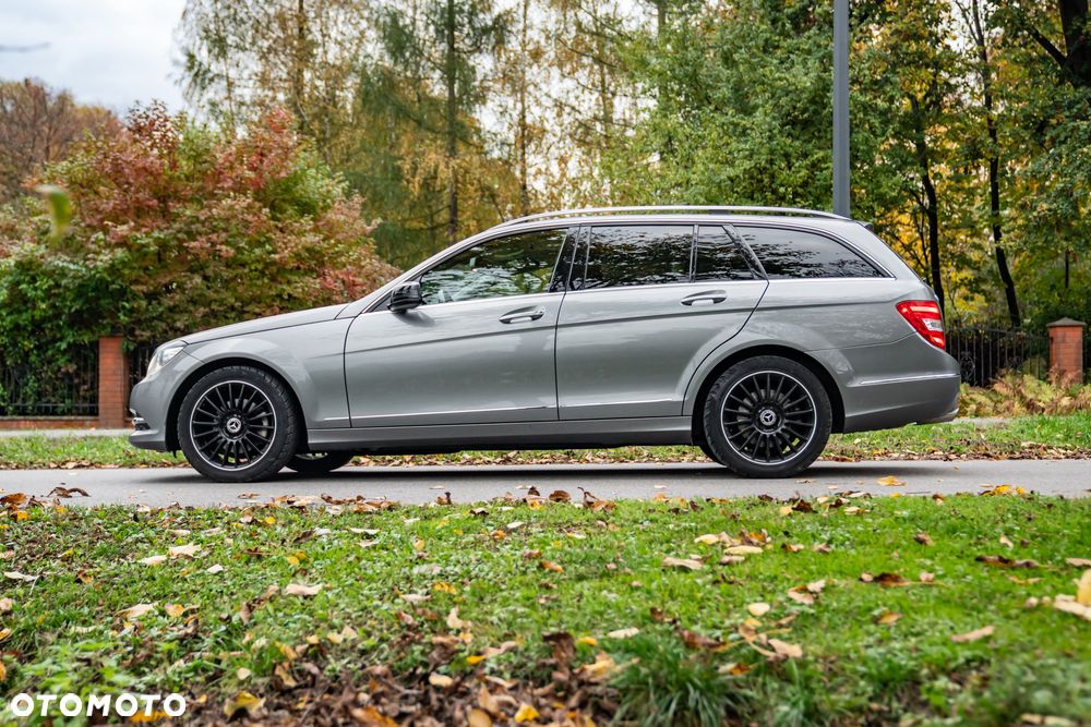 Mercedes-Benz Klasa C ver-220-bluetec-d-t-amg-line - 9