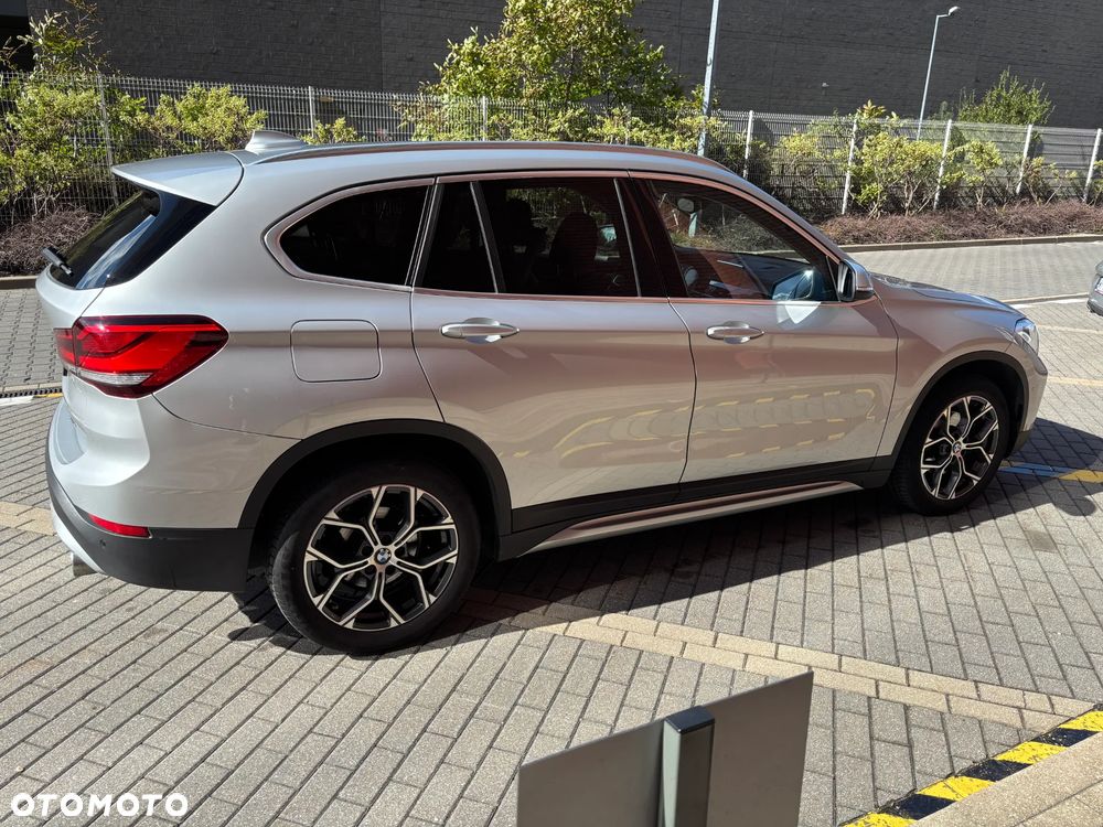 BMW X1 xDrive18d xLine - 3
