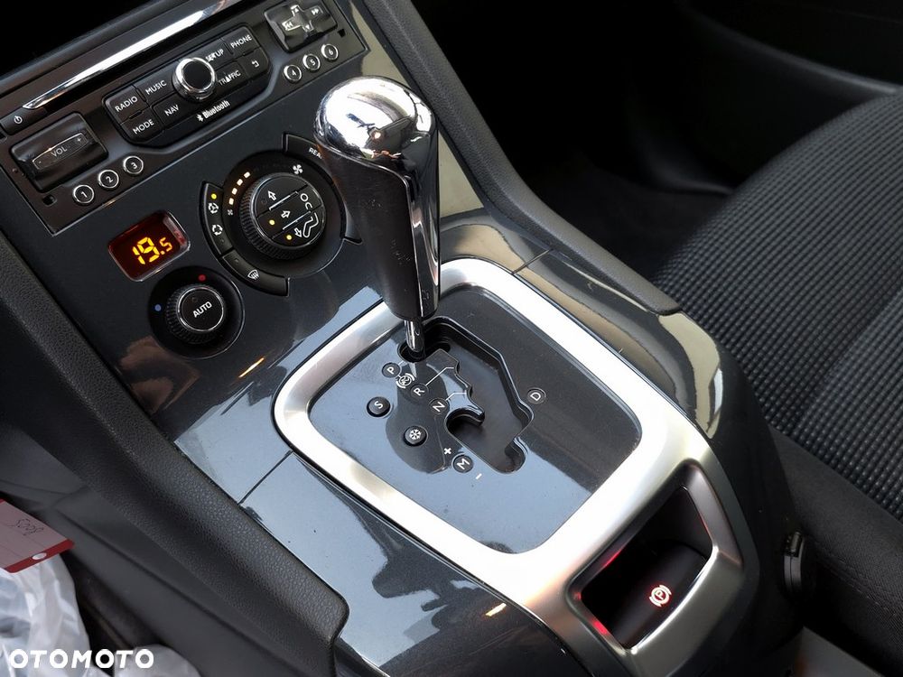 Peugeot 5008 - 22