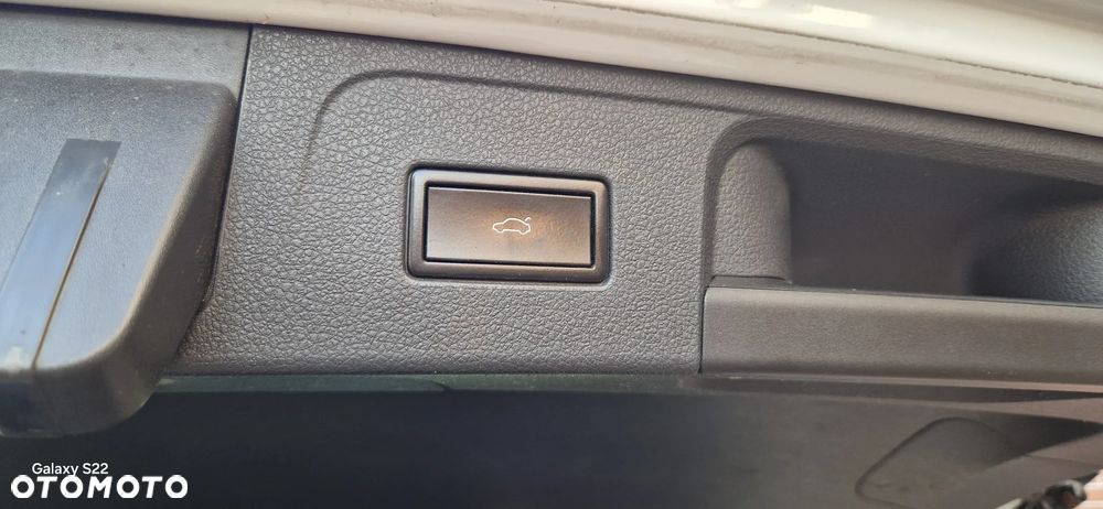 Volkswagen Passat 2.0 TDI 4Mot Elegance DSG - 19