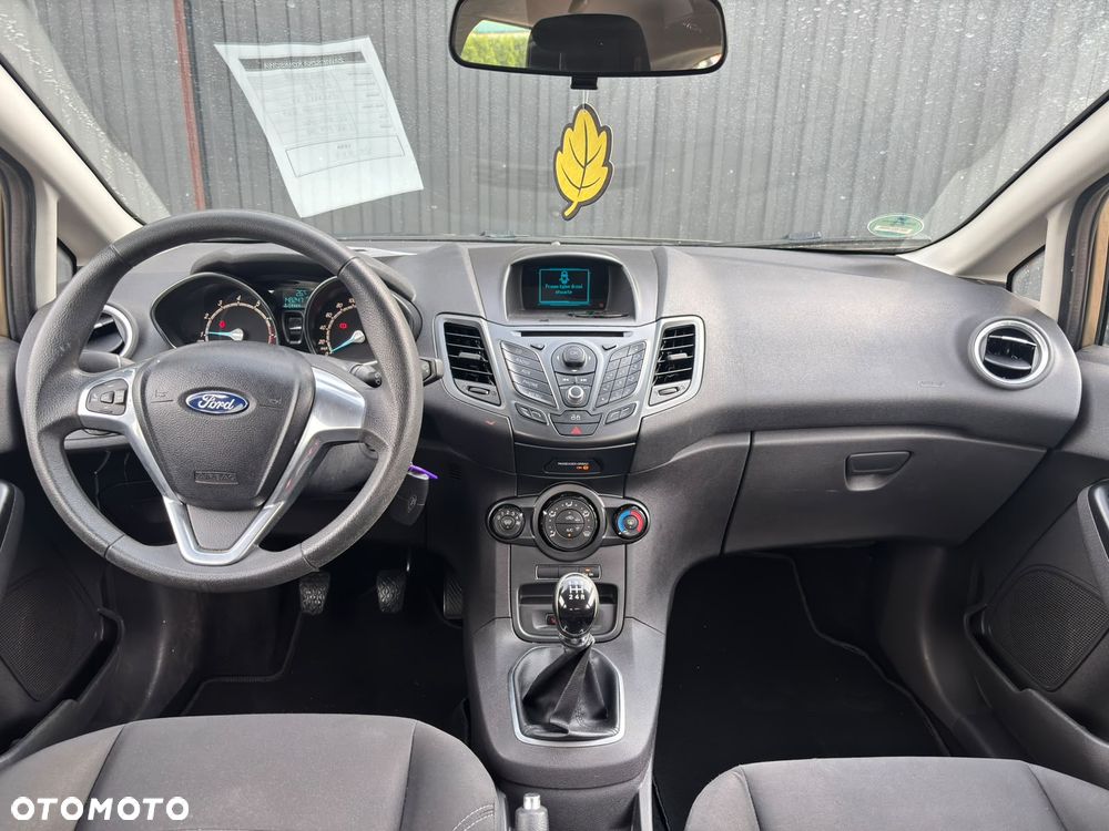 Ford Fiesta 1.25 Ghia - 13