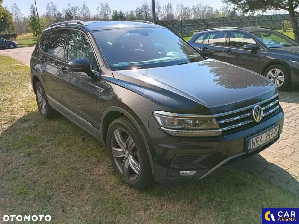 Volkswagen Tiguan - 1