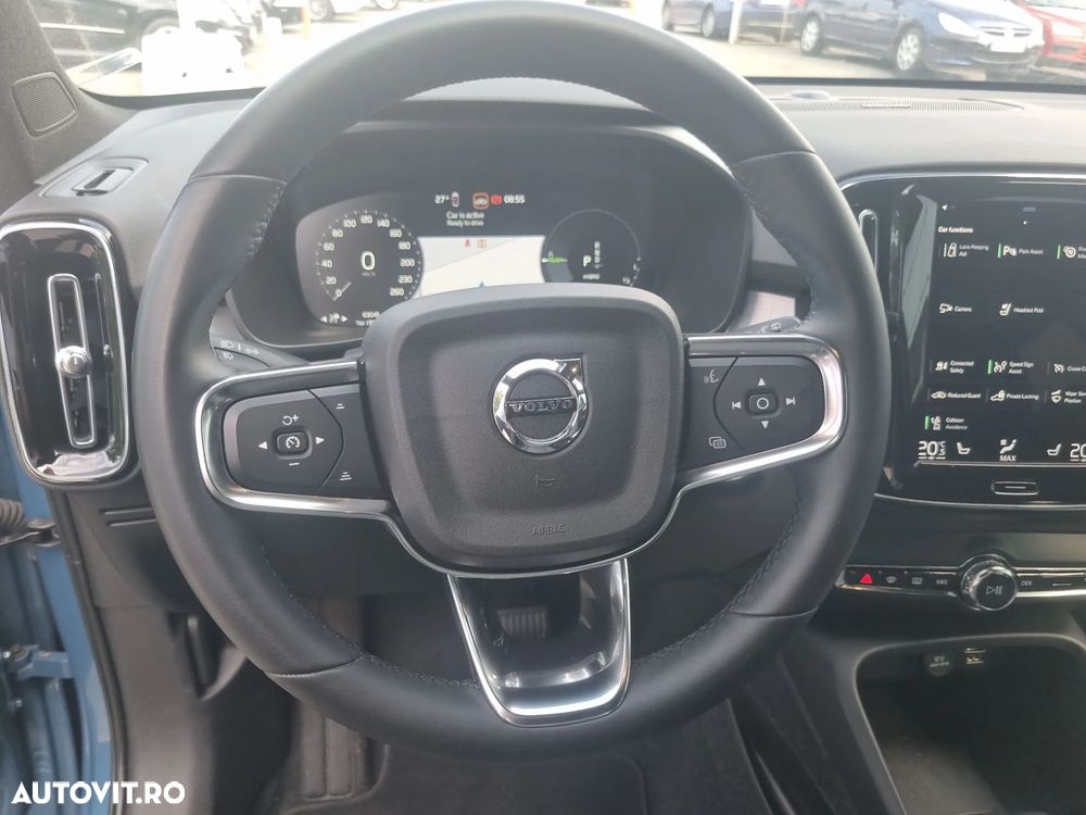 VOLVO XC40 2023 — imagine 16