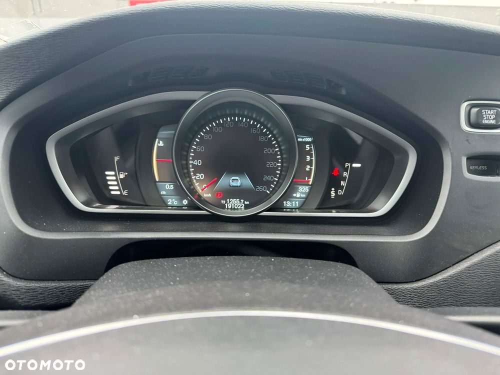 Volvo V40 D3 Ocean Race - 14