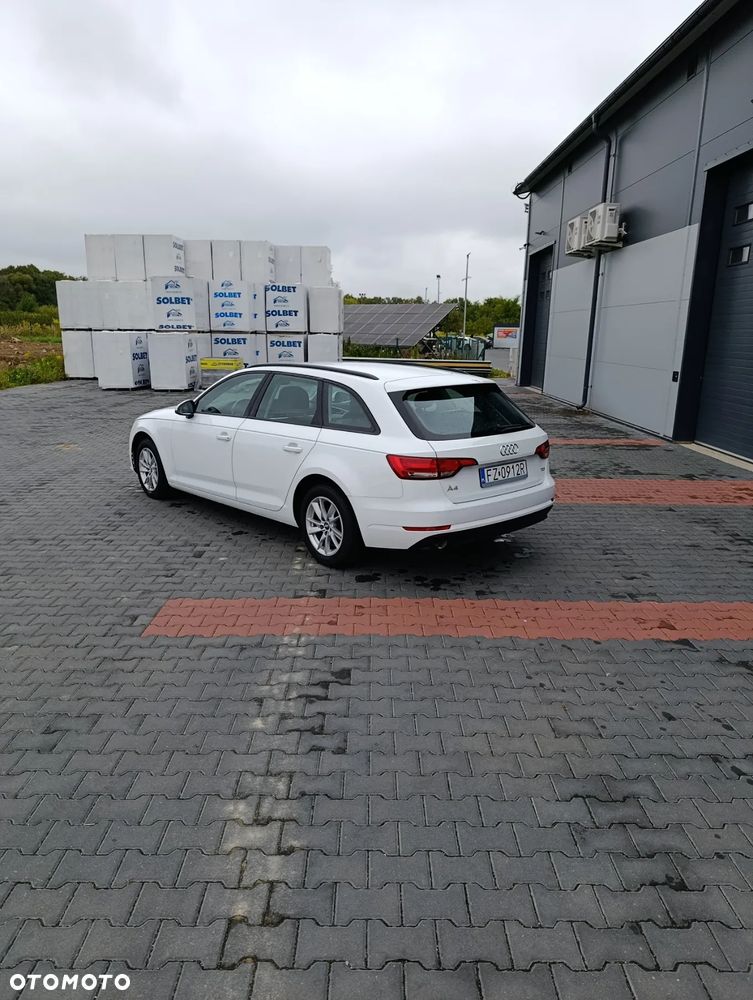 Audi A4 Avant 2.0 TDI S tronic - 22