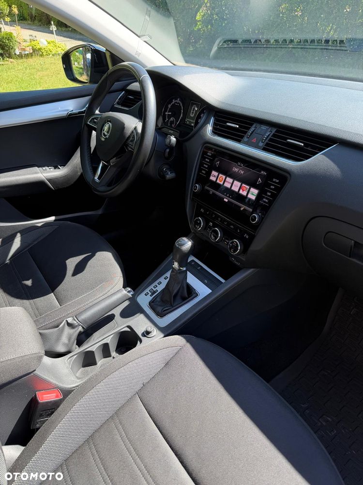 Skoda Octavia 1.5 TSI ACT Style DSG - 7
