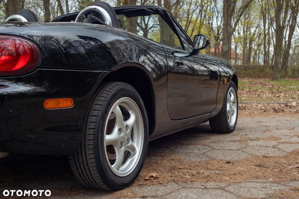 Mazda MX-5 1.6i 16V - 9