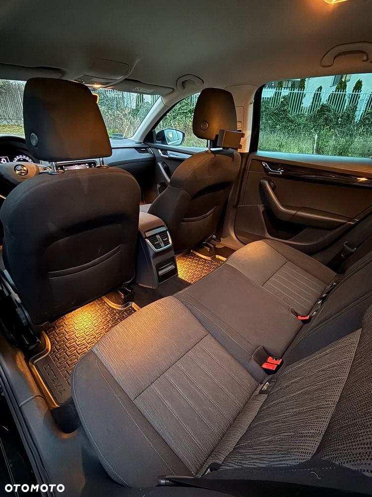 Skoda Octavia 2.0 TDI Style DSG - 19