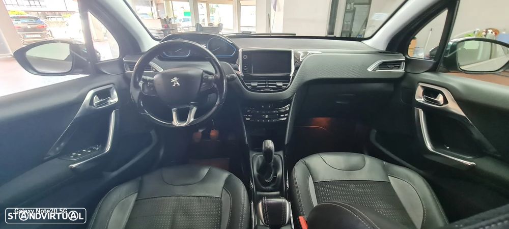 Peugeot 2008 BlueHDi 100 STOP & START Allure - 19
