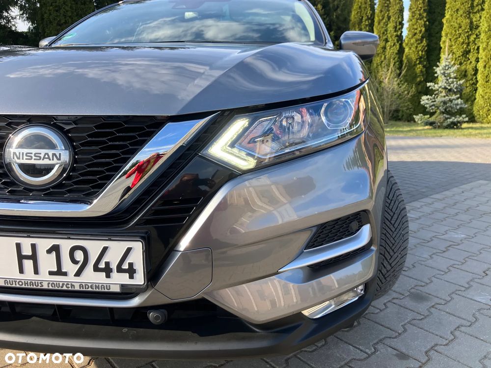 Nissan Qashqai 1.3 DIG-T N-Connecta EU6d - 18