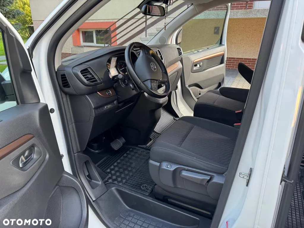 Toyota Proace Verso 2.0 D4-D Medium Family - 17