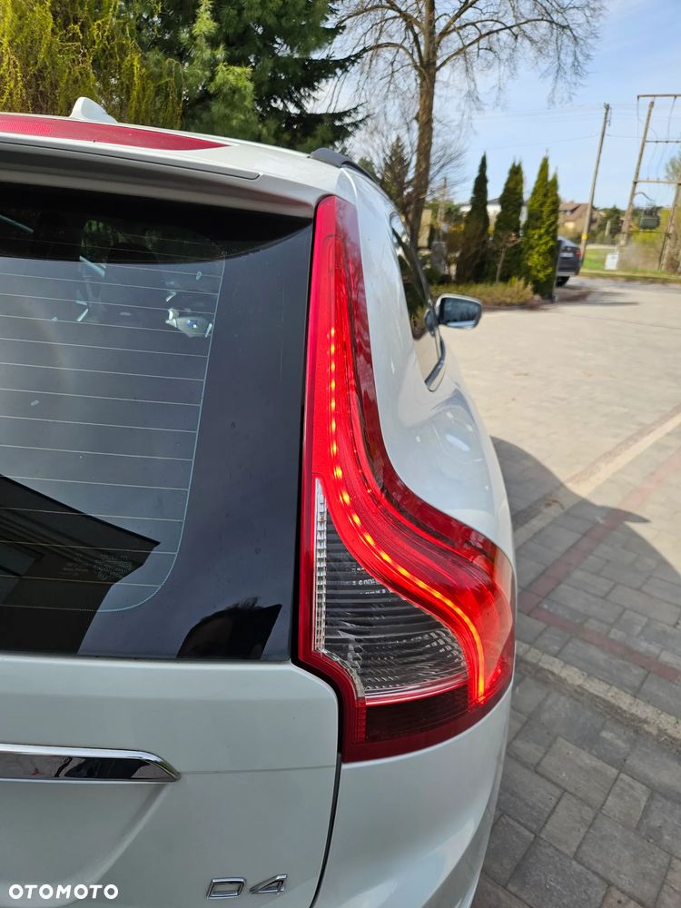 Volvo XC 60 D4 Momentum - 17