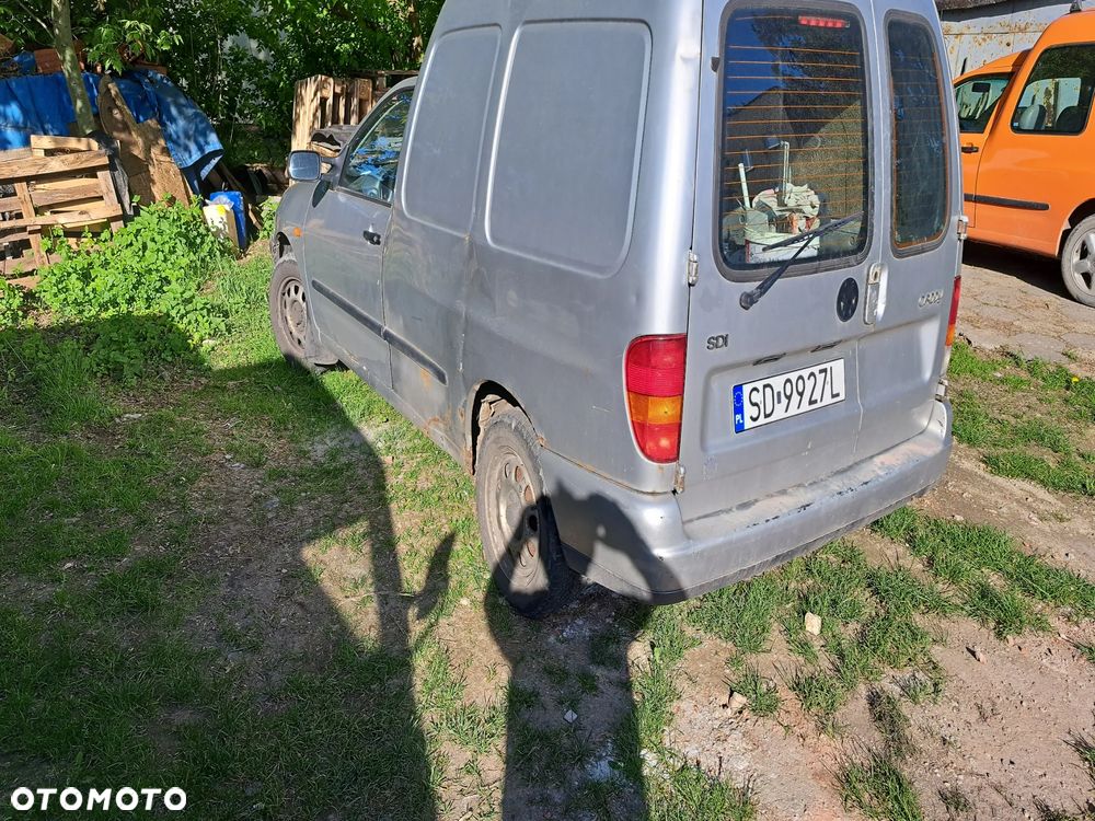 Volkswagen Caddy - 3