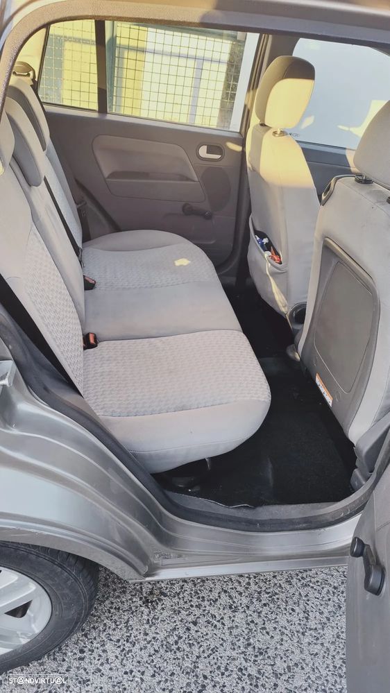 Ford Fusion 1.4 Trend - 6
