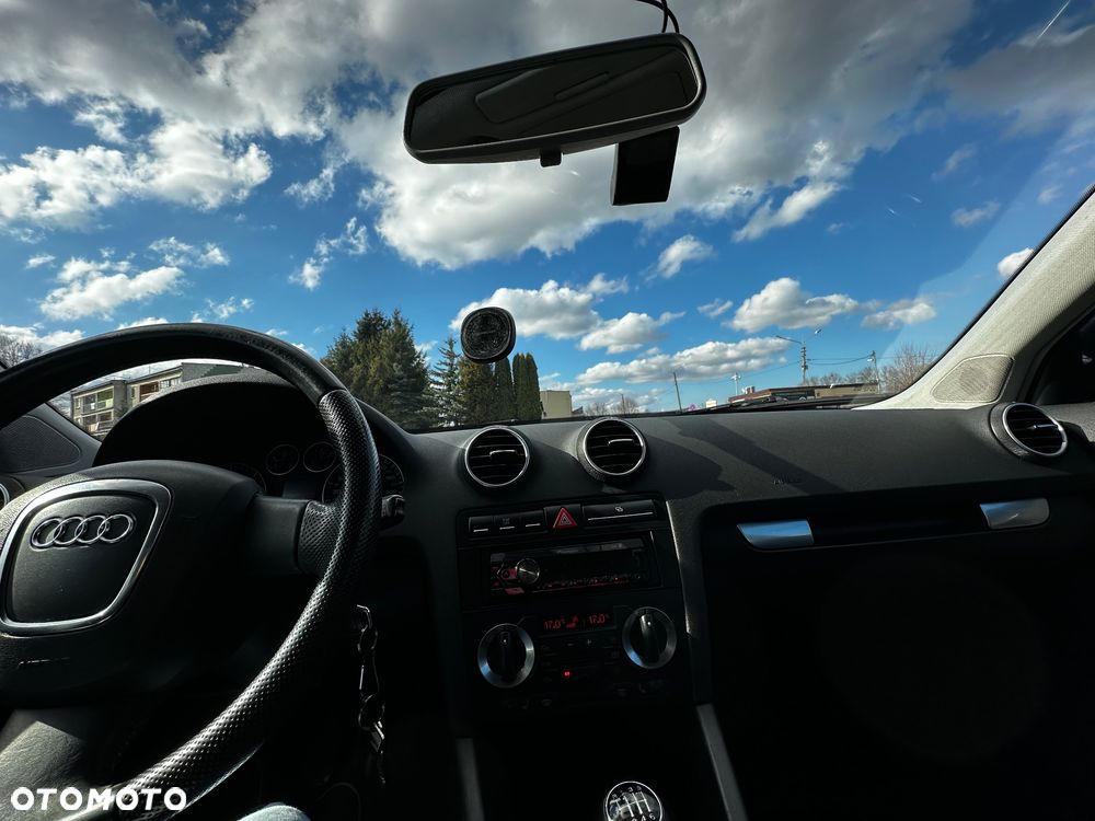 Audi A3 Sportback 2.0 TDI Ambiente - 16