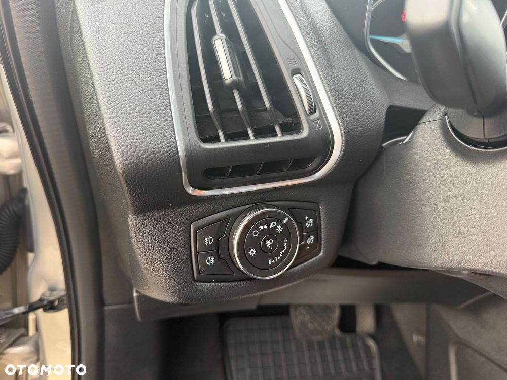 Ford B-MAX 1.6 Titanium - 26