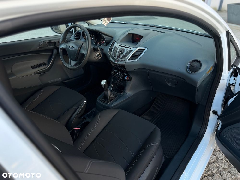 Ford Fiesta 1.6 TDCi Ghia - 6