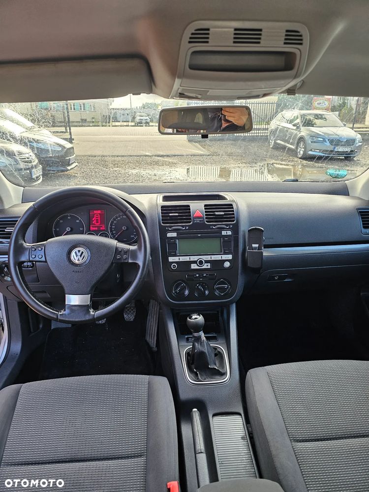Volkswagen Golf - 14