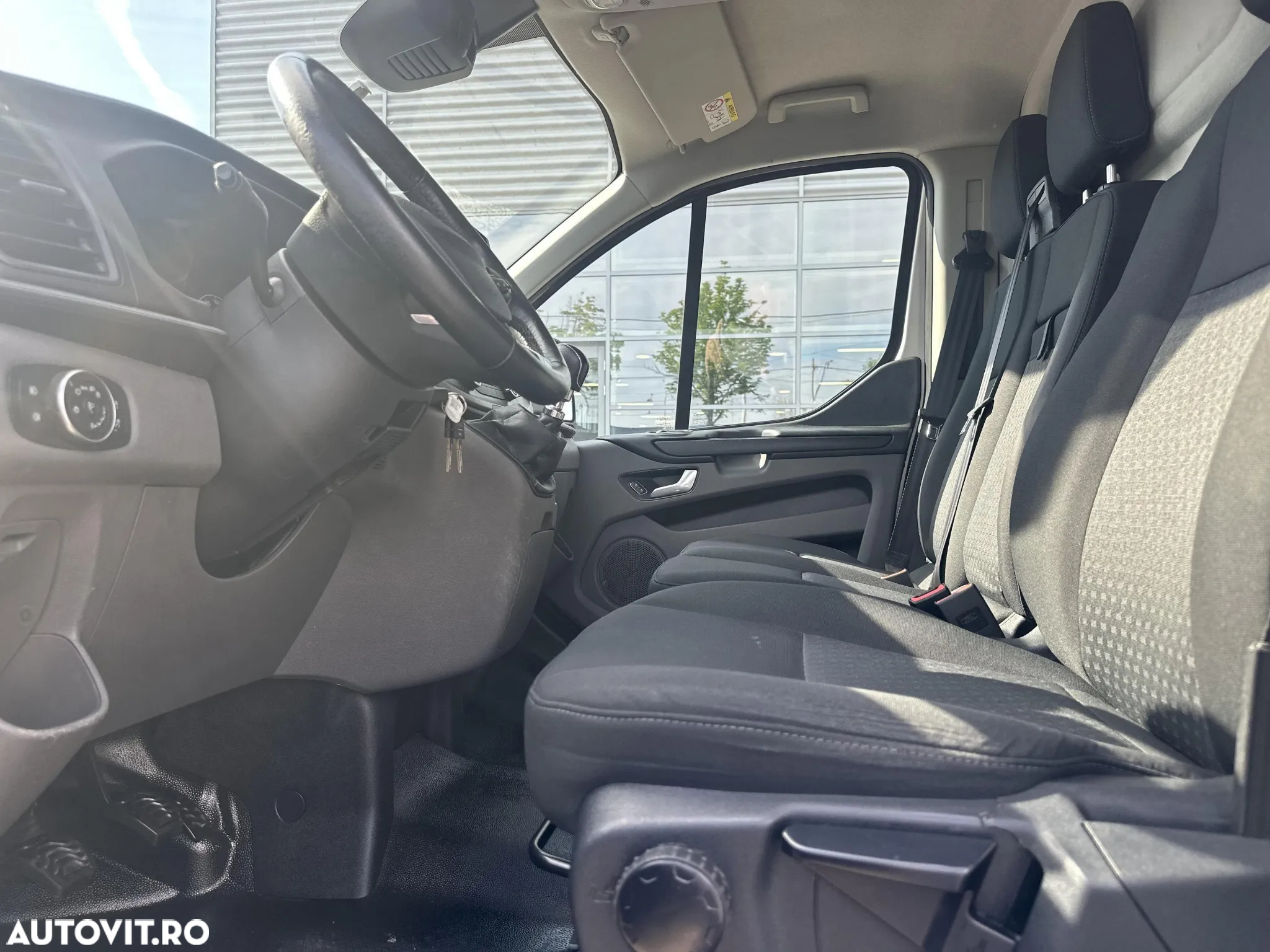 Ford Transit Custom - 11